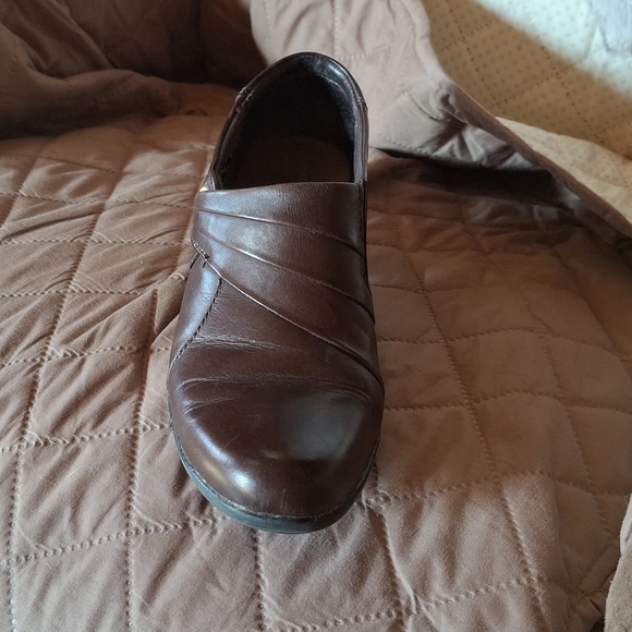 Clarks Brown Leather Heeled Shoes - Picture 2 of 3